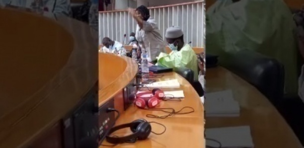 Loi sur l'état d'urgence : Le coup de colère de Mame Diarra Fam devant Antoine Diome