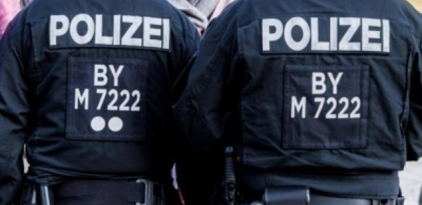 Allemagne: deux policiers abattus, opération de recherche des suspects