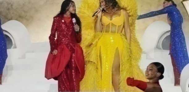 Dubaï : Pour la première fois Beyoncé et sa fille Blue chantent ensemble (vidéo)