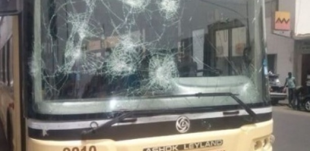 Grève des transporteurs : 23 personnes arrêtées pour avoir caillassé des bus DDD