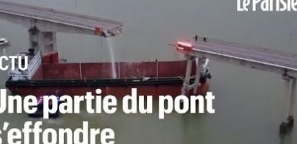 Chine : un cargo percute un pont, des voitures et leurs passagers tombent à l'eau