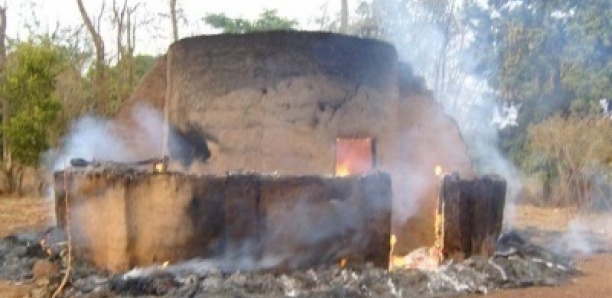 KÉDOUGOU : UN INCENDIE RAVAGE LES HABITATIONS DU VILLAGE DE KAFORY (MAIRE)