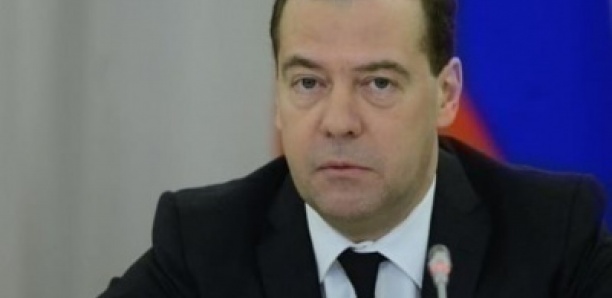 Dmitri Medvedev : « Ce serait bien que les Français agités envoient quelques régiments en Ukraine… »