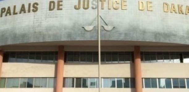 Tribunal de Dakar : pour des boucles d'oreilles de 200 francs une famille se bagarre