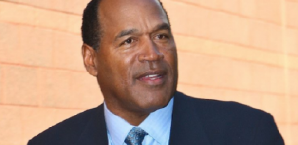 O.J. Simpson, ex-star du foot américain acquittée lors du 