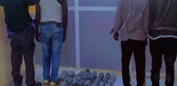 Keur Massar : plus d’1,6 milliard en faux billets noirs saisis à Yeumbeul Sud – Une mafia de faussaires sous les verrous