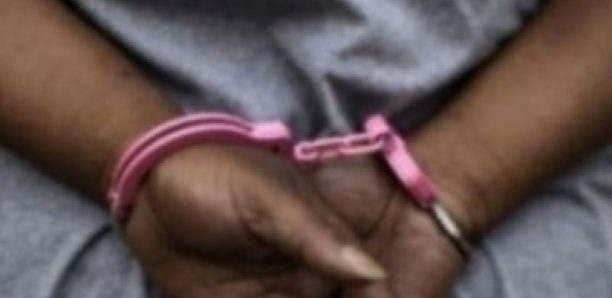 Aissatou Kébé tue son frère Thierno d’un coup de couteau : une querelle familiale vire au drame à Ziguinchor