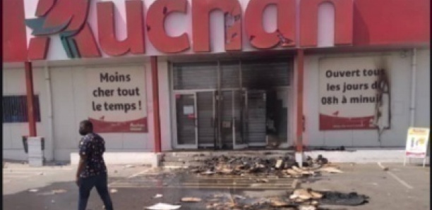 Attaque de leur magasin : Auchan/Pikine envoie ses employés au chômage technique