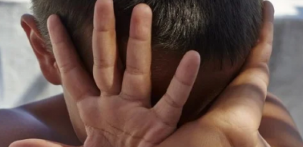 Ce garçon de 5 ans devient l’objet sexuel de sa tante âgée de 44 ans