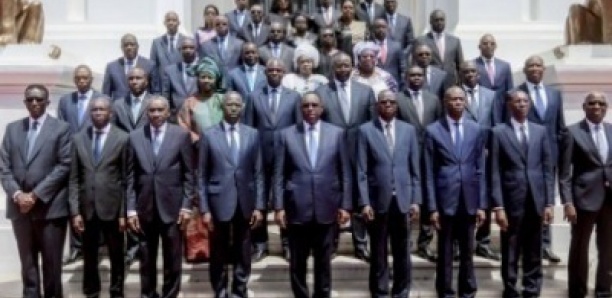 Remaniement ministériel : Macky annonce plusieurs départs