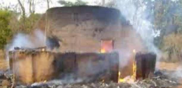Un violent incendie a fait un mort à Guinguineo