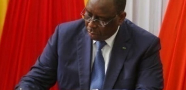 Plus de 1300 détenus graciés par Macky Sall