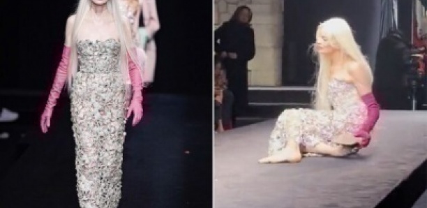 Cette mannequin de 58 ans tombe sur scène au Paris Fashion Week