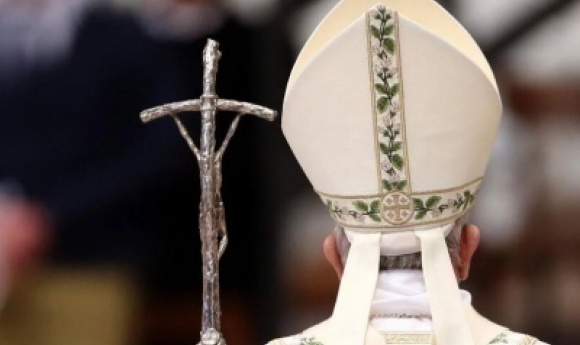 Le Vatican Se Justifie Pour Les Bénédictions De Couples Homosexuels