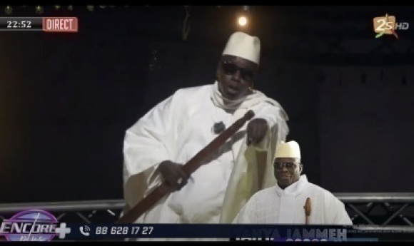 Kouthia Todj Neu Plateau Encore+ Ak Pape Sidy Fall En Imitant Yaya Jammeh, A Mourir De Rire