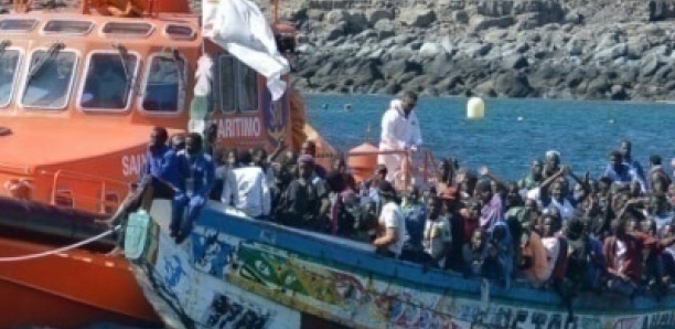 Une embarcation de migrants sénégalais chavire au Maroc: les rescapés appellent à l'aide