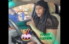 Nabou Lèye Réapparaît Super En Forme Dans Sa Voiture Pour Son Anniversaire