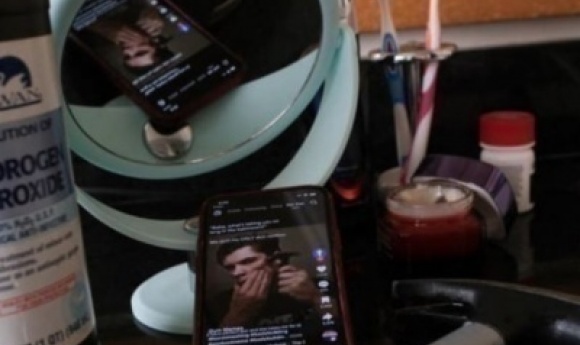 Pommettes Taillées Au Marteau : Quand La Quête De Beauté Masculine Sur Tiktok Devient Dangereuse