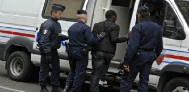 Vente de produits contrefaits: Un Sénégalais arrêté en Italie