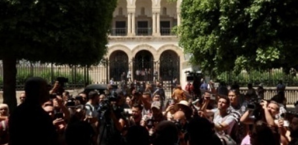 Tunisie : deux chroniqueurs condamnés à un an de prison pour des critiques du pouvoir