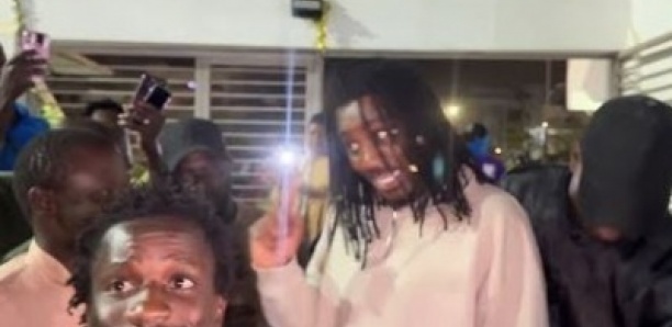 A peine arrivée sur Dakar, Wally Seck répond aux rumeurs à sa façon...
