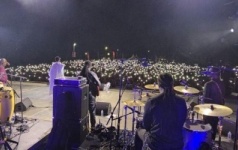 Festival Rio Loco : Youssou Ndour Rend Un Vibrant Hommage à Jimmy Mbaye Sur La Scène De Toulouse