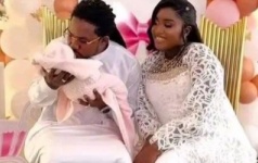 Pape Sidy Fall Célèbre Le Baptême De Son Nouveau-né
