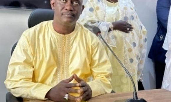 Affaire Onas : Cheikh Dieng Et Sa Grosse Pile De Documents