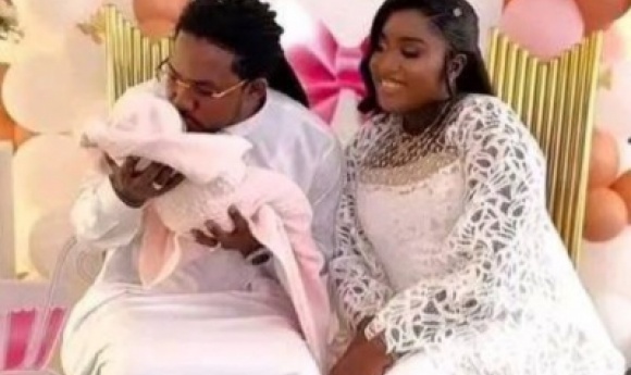 Pape Sidy Fall Célèbre Le Baptême De Son Nouveau-né