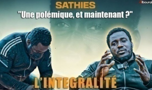 Sa Thies Tacle Sévèrement Zarco...en Larme Combat Bi Sama Papa Lakoy Beurel...le 22 Dina..