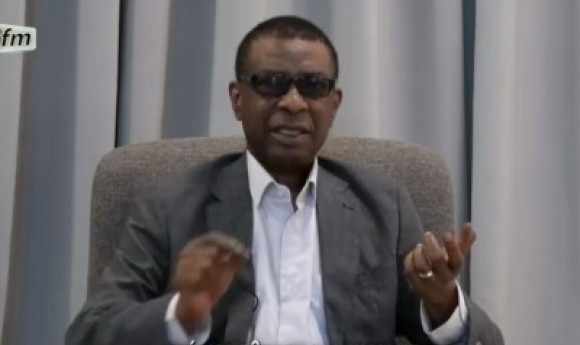 Youssou Ndour : Un Vibrant Hommage à Jimmy Mbaye Sur Tfm