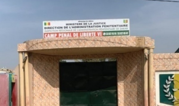 « Ici, Tu N’es Plus Au Camp Pénal ! » : Une Ex-détenue Agresse Violemment Une Surveillante