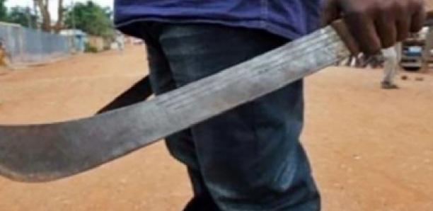 TOUBA : Totalement ivres, 3 bergers assènent plusieurs coups de machette à Meïssa.