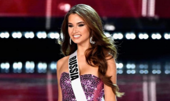 Une Ancienne Candidate Russe De Miss Univers Meurt Après Avoir été Percutée Par Un élan