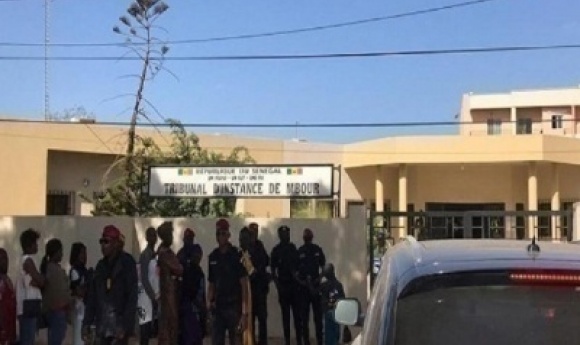 Mbour : Un Mécanicien Menace De Tuer Sa Mère Pour Un Déjeuner