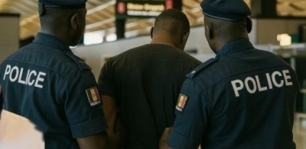 Un individu relaxé après avoir transporté 2 500 euros en faux billets à l'AIBD