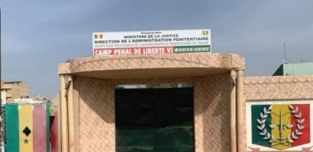 Camp pénal : un détenu s’évade par la…