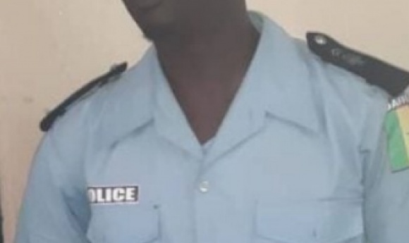 Guinaw Rails: Un Vigile Qui Se Faisait Passer Pour Un Policier, Arrêté