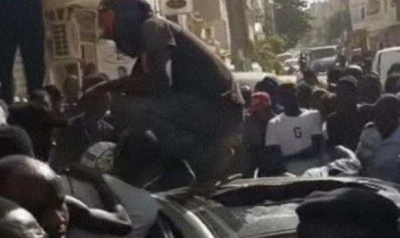 Dakar : Un Policier Reçoit Une Balle Après Une Course-poursuite, Le Tireur Arrêté à La Grande Mosquée