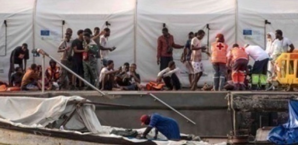 Immigration : Une pirogue de 150 personnes au départ à Dakar, est arrivée à El Hierro avec 131 migrants après 14 jours de voyage...